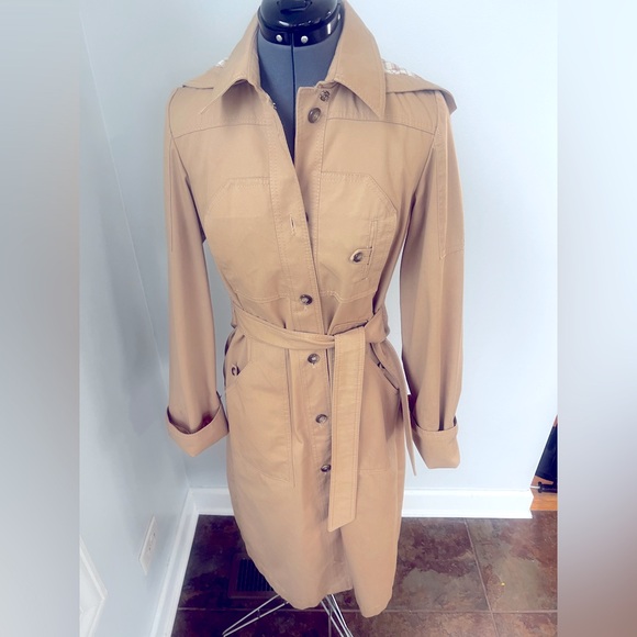 Vintage 1970’s Classic Trench Coat Sz 7 | Made in Korea | Belted Tan Overcoat - Picture 1 of 16